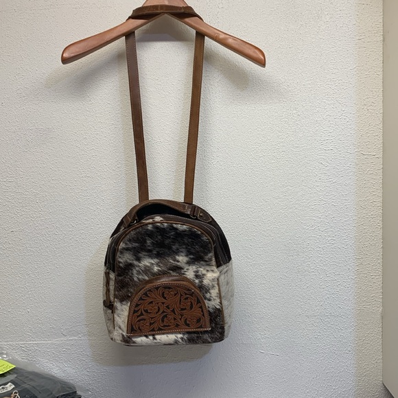 American Darling Brown/White Cowhide Hair-on Backpack Purse Hand Tooled Leather.